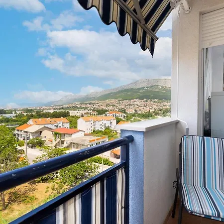 Karlita Apartment Solin Exterior photo